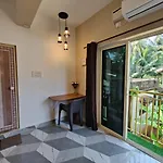 Rosean Homestay Self Service Apartments